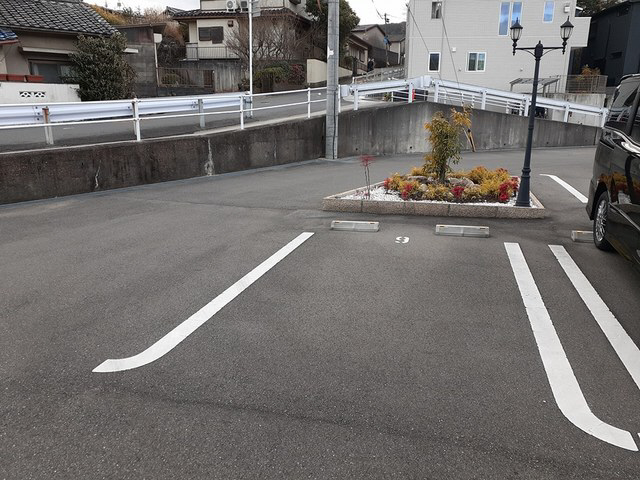 駐車場 写真13