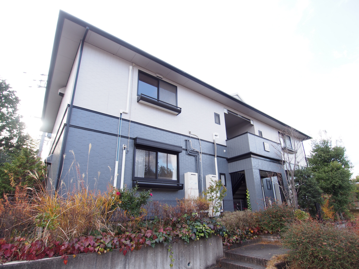 サンビレッジ学園前東坂Ｅ