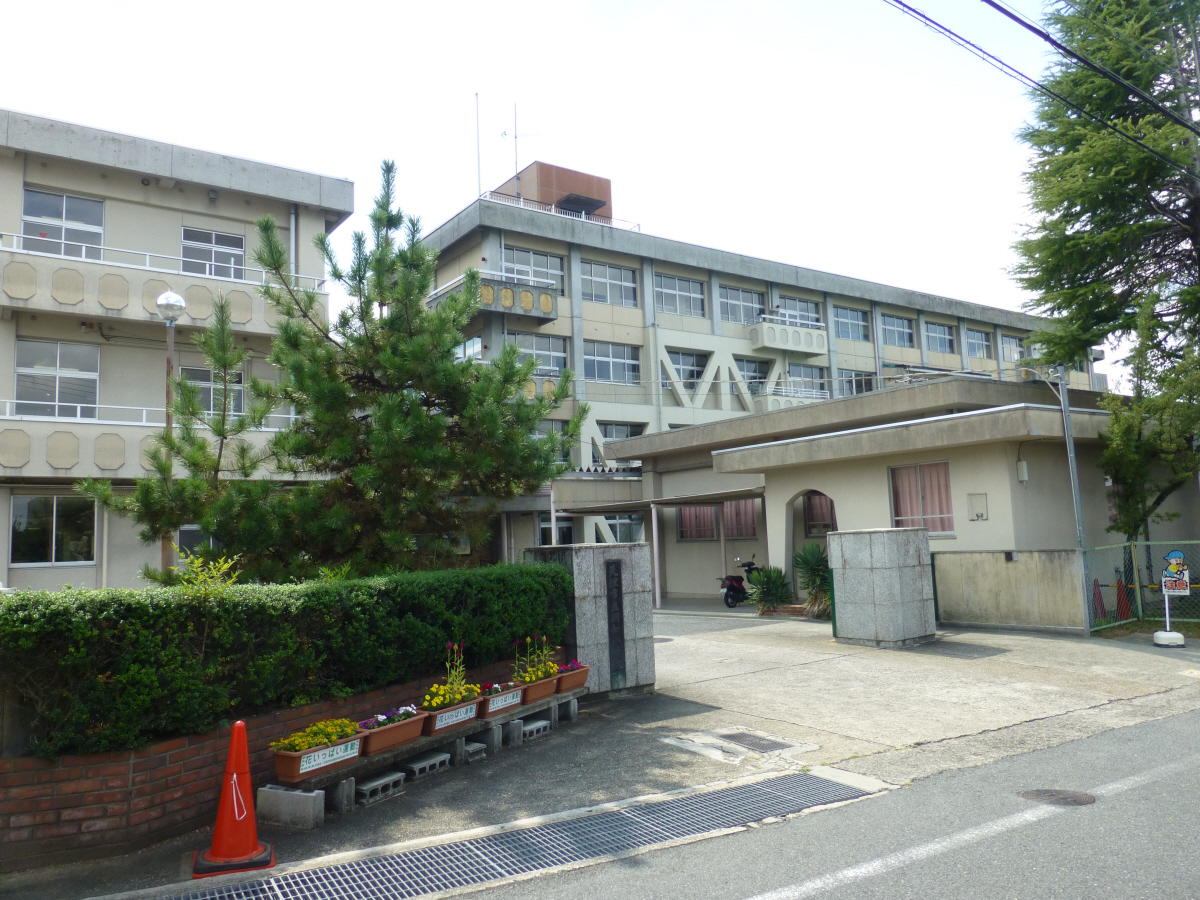 朝和小学校まで2104m (徒歩27分) 写真21