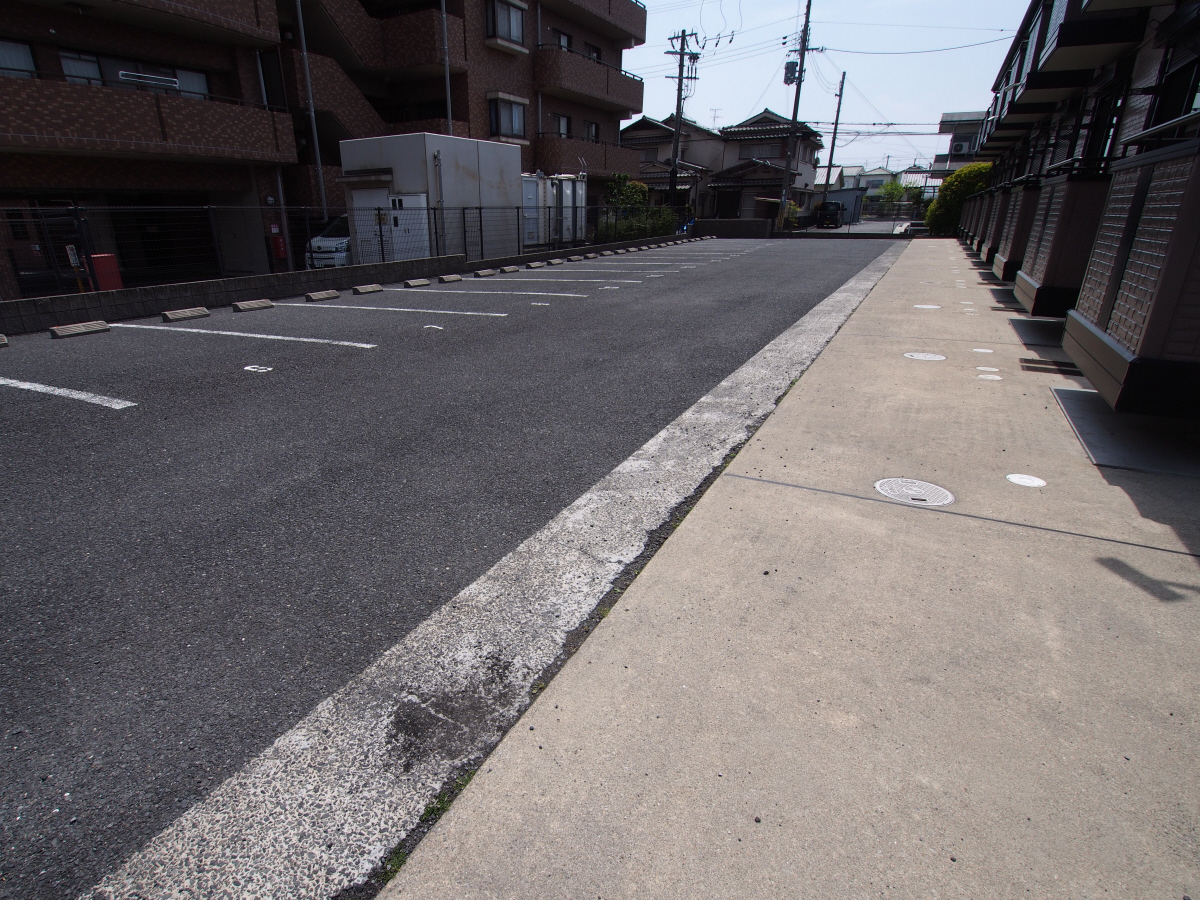 駐車場 写真14