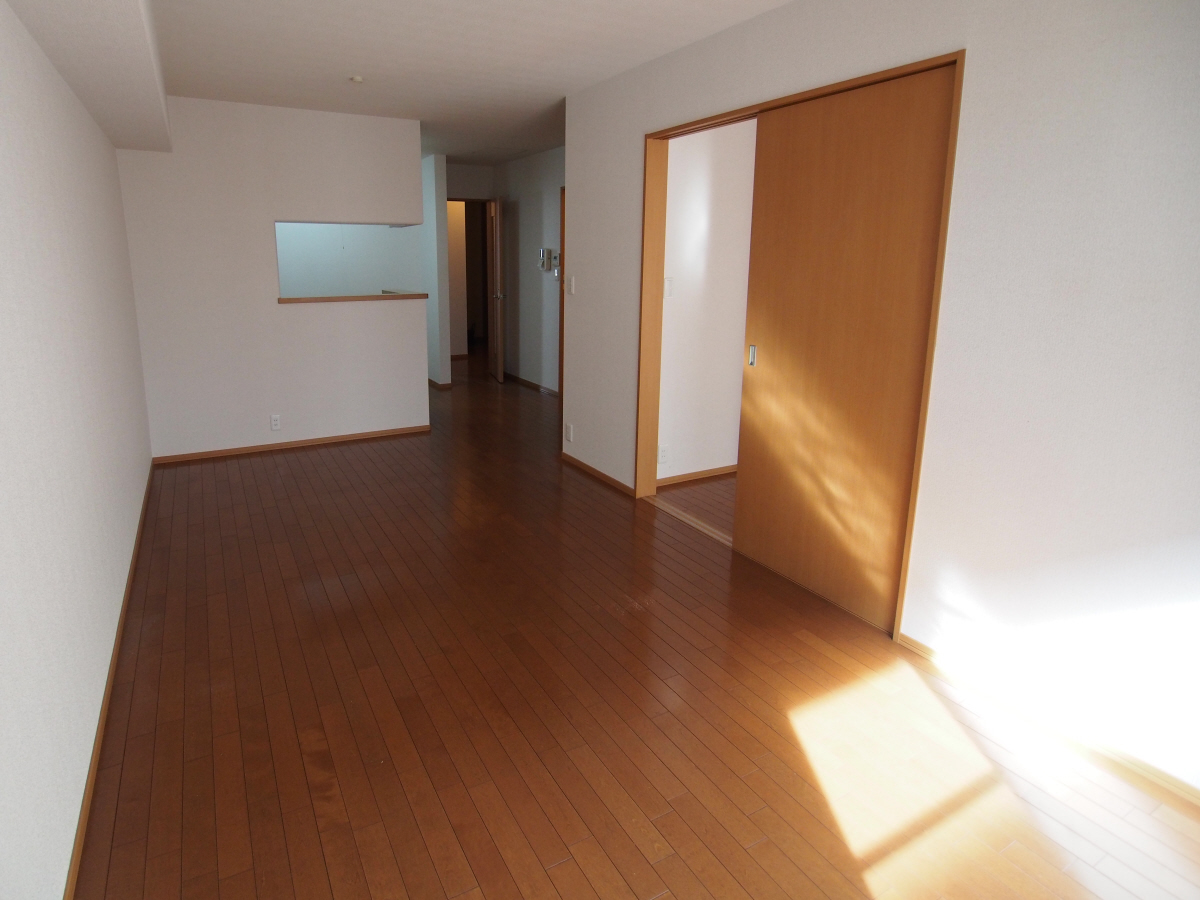 リビング 中部屋タイプお部屋写真 写真2