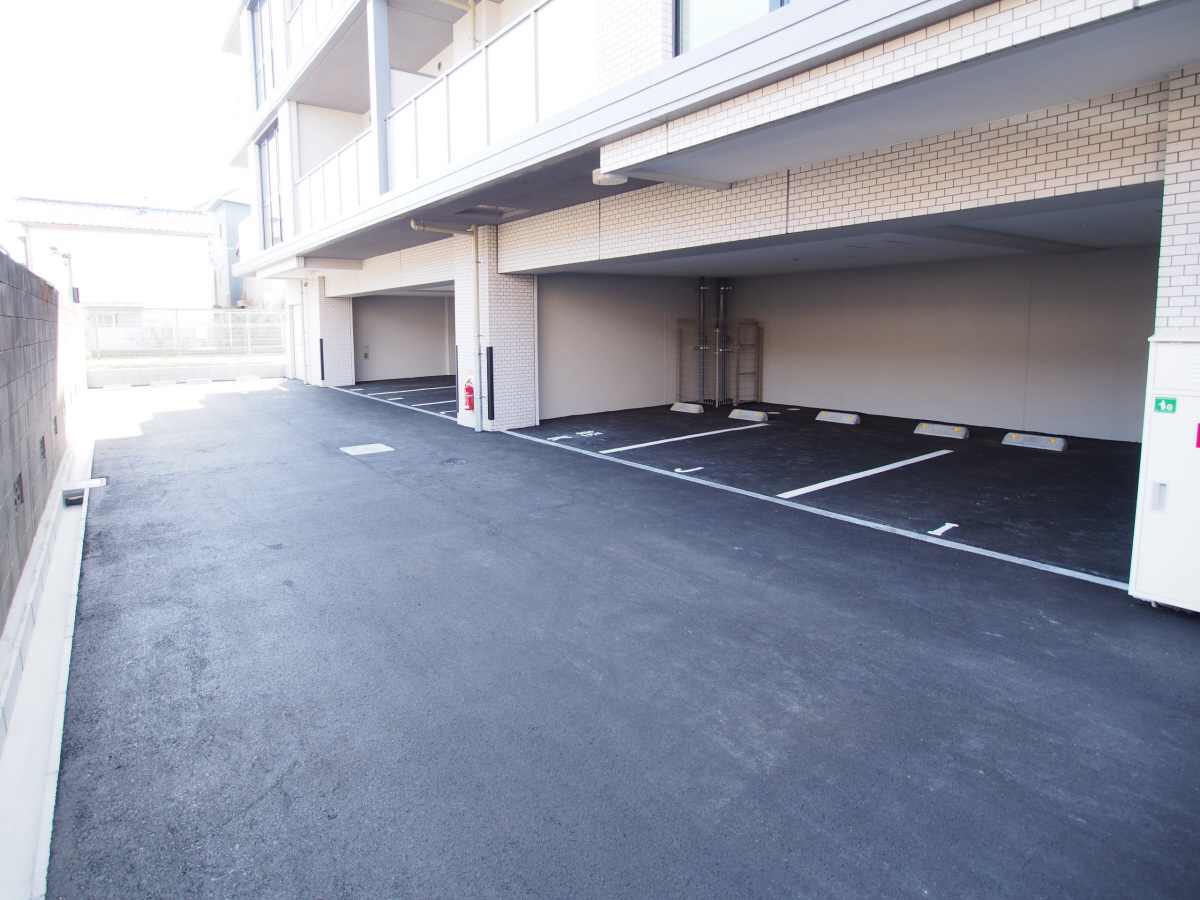 駐車場 写真15