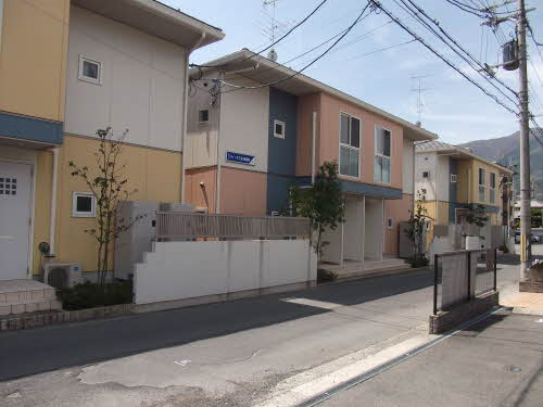 ラフィーネ三室参番館Ｂ