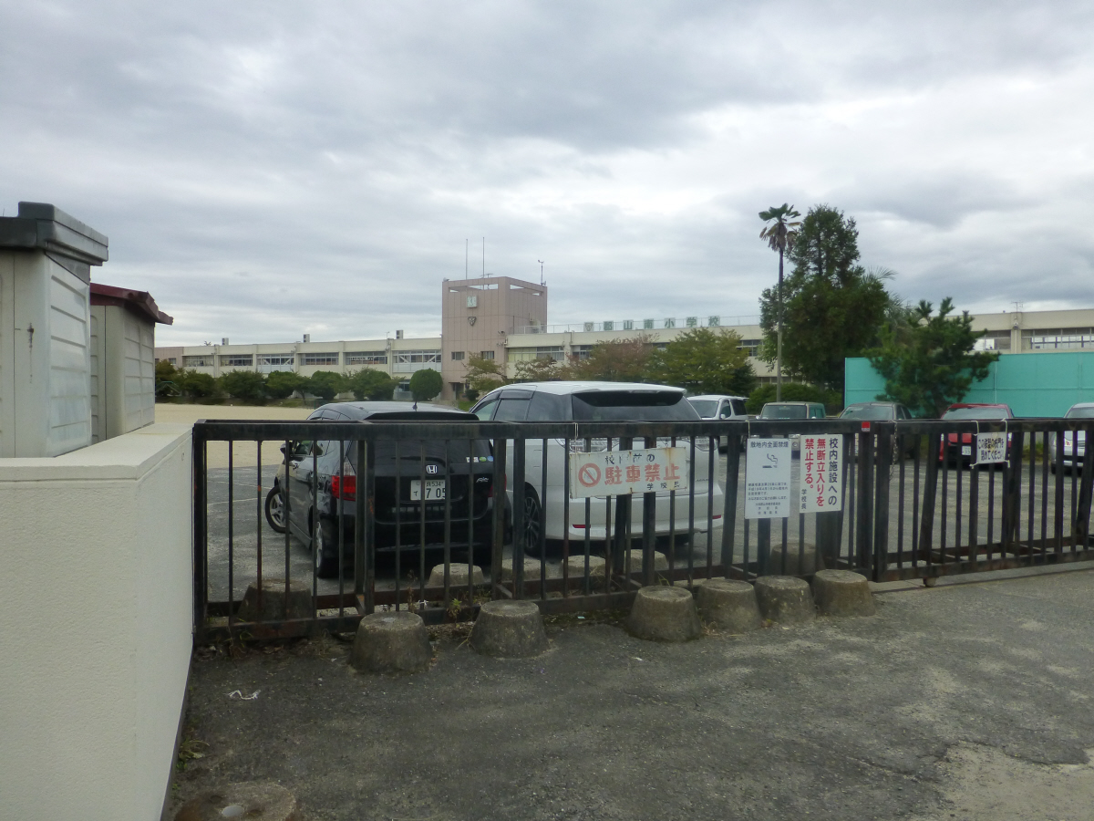 郡山南小学校まで623m (徒歩8分) 写真21