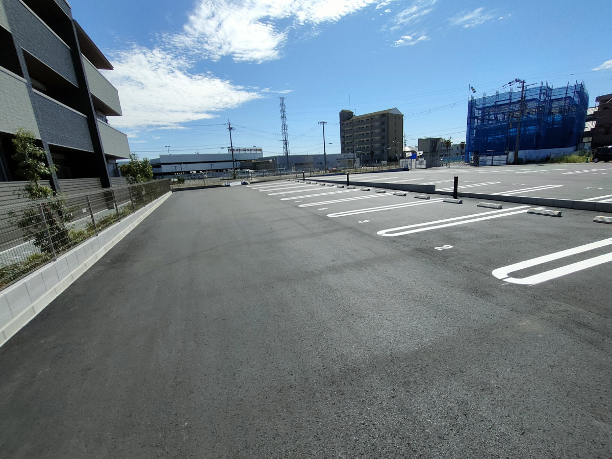 駐車場 写真14