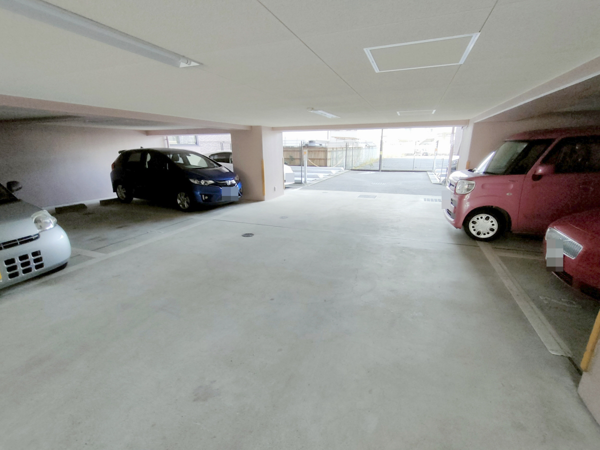 駐車場 写真15