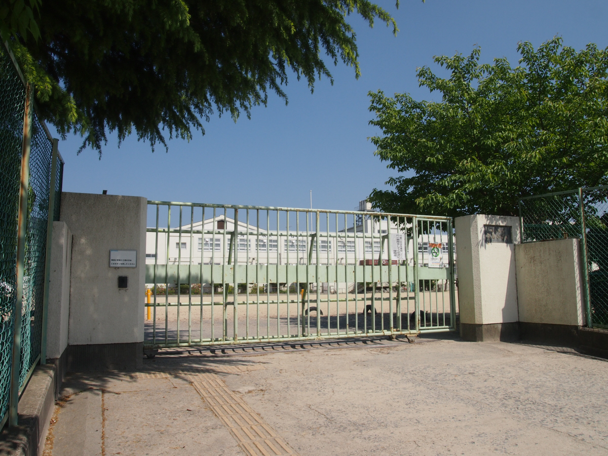 飛鳥小学校まで1210m (徒歩16分) 写真21