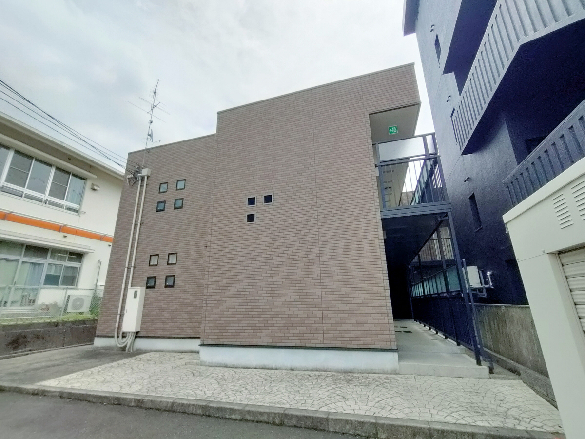 ウエスト・メゾンB