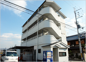 アイリスハイツ６号館