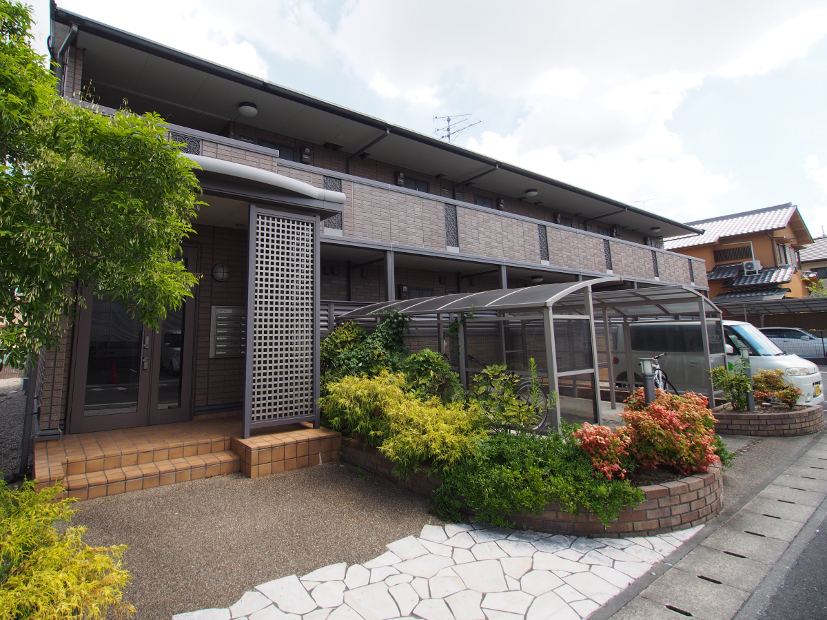 ヴィラ　クレスト