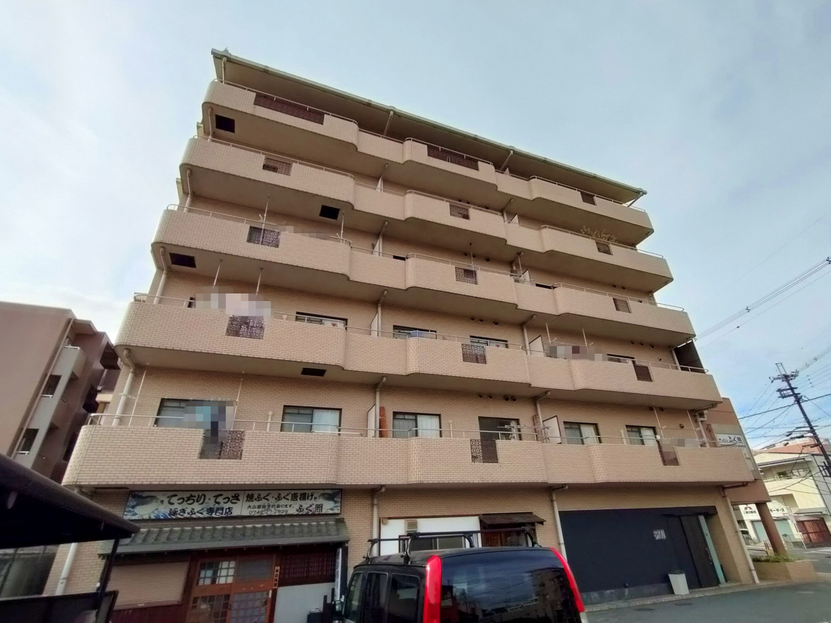 アルファパレス