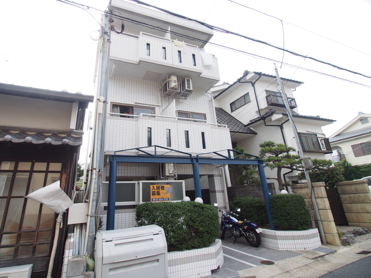 シティパレス川之上町