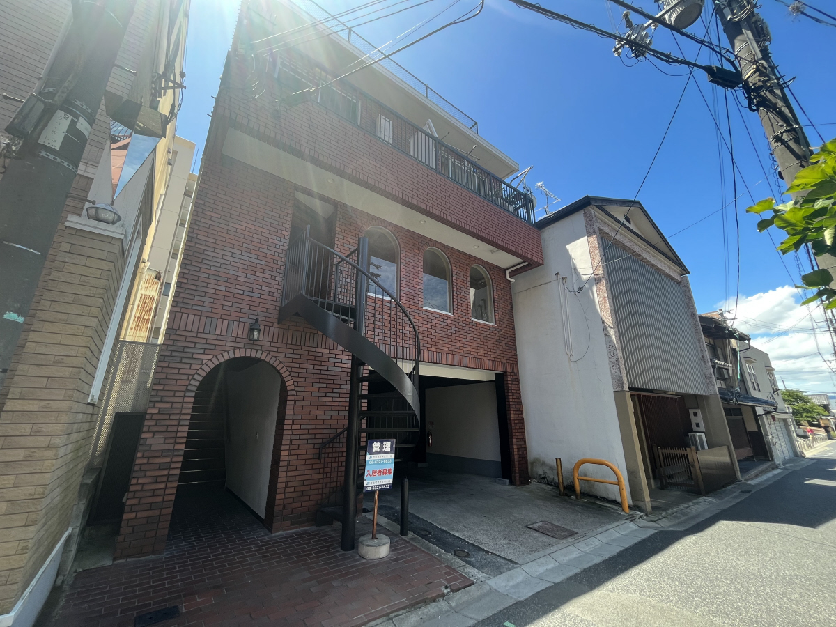 メゾンならまち