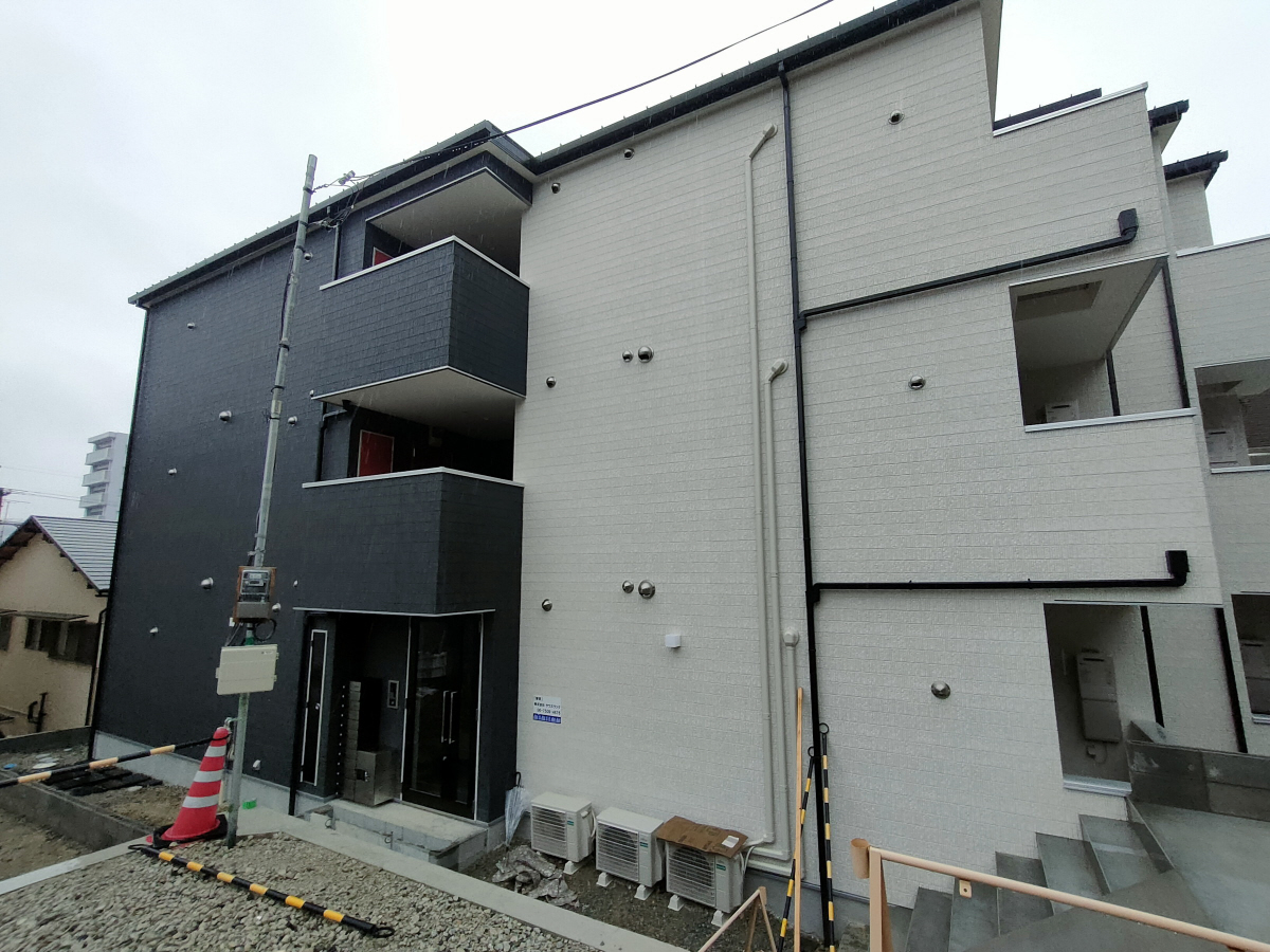 Ｇｒａｄｉｔｏ富雄駅前