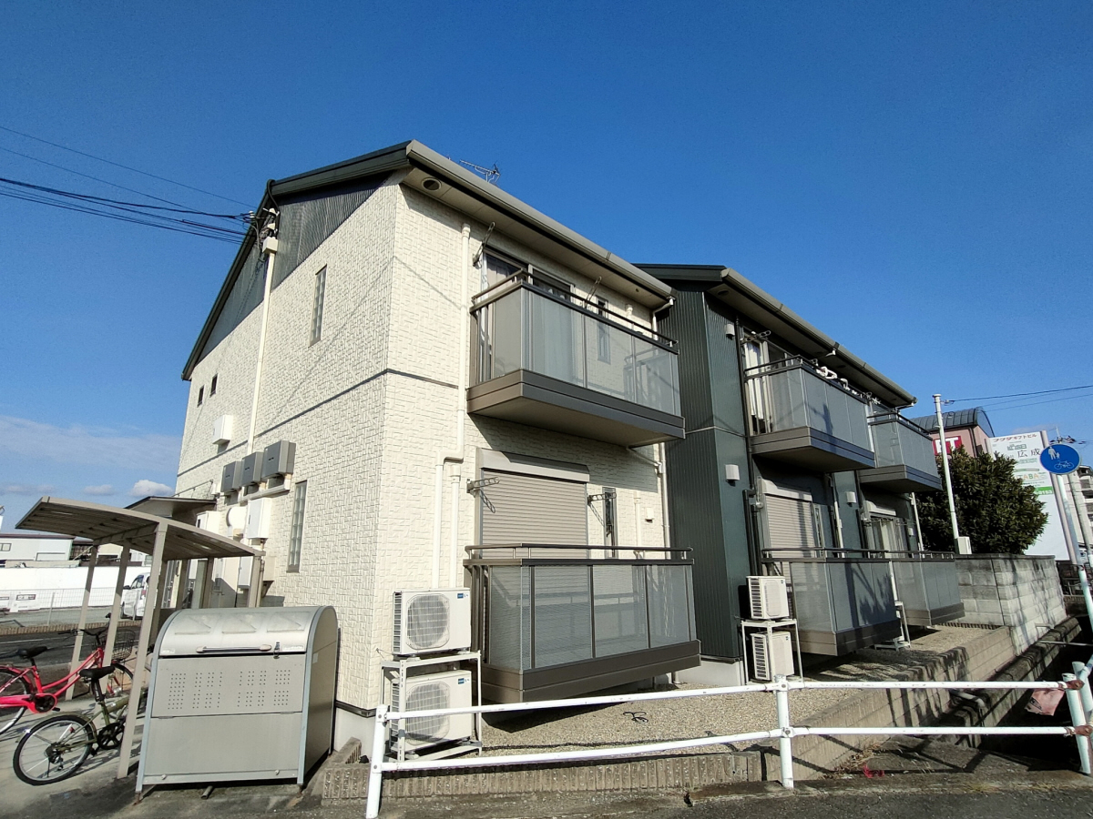 クレストハウス