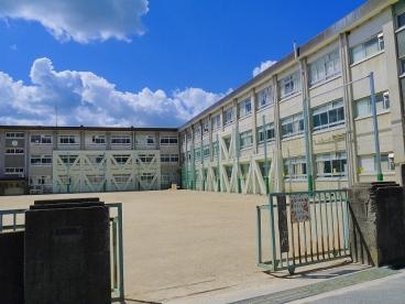 奈良市立富雄北小学校まで374m (徒歩5分) 写真21