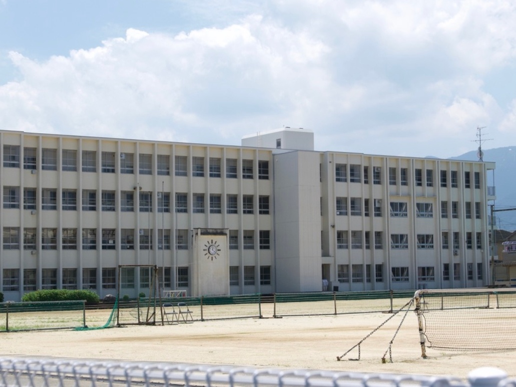 大和高田市立片塩中学校まで774m (徒歩10分) 写真22