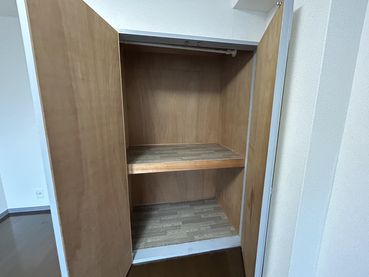 収納 301号室の写真です 写真17