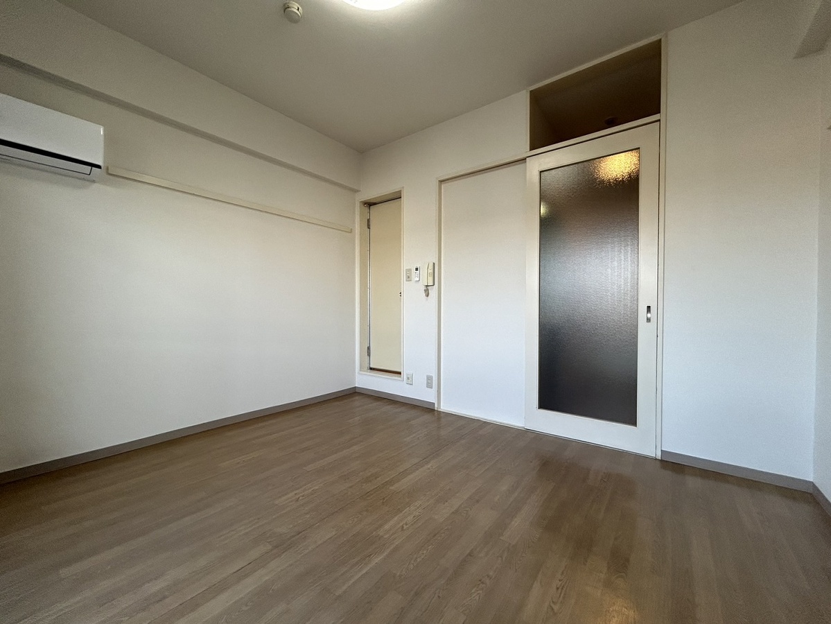 リビング 502号室の写真です 写真3