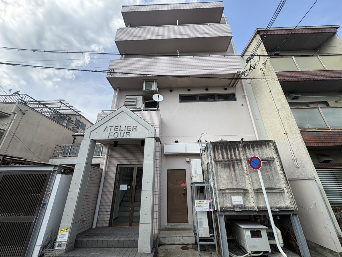 アトリエフォー