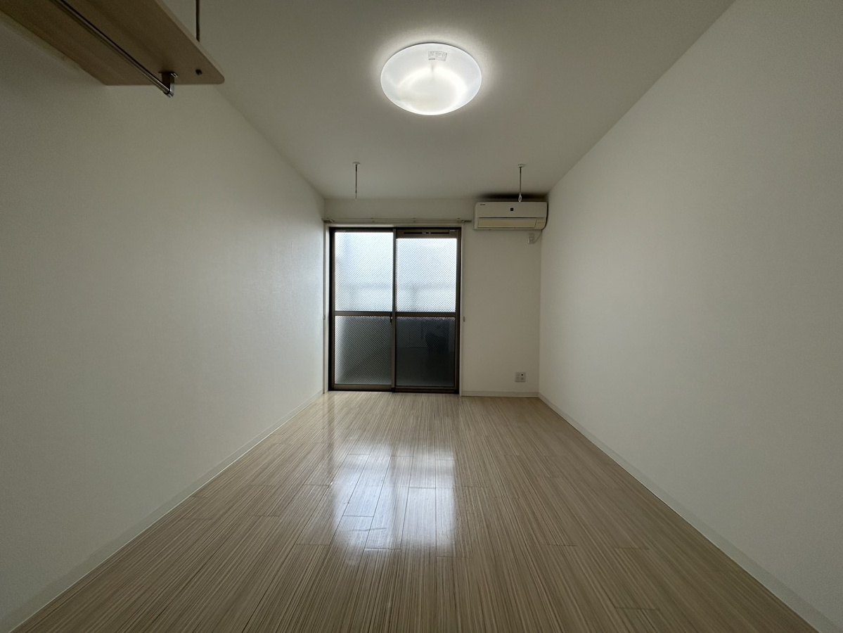 居室 406号室(反転)の写真です 写真6