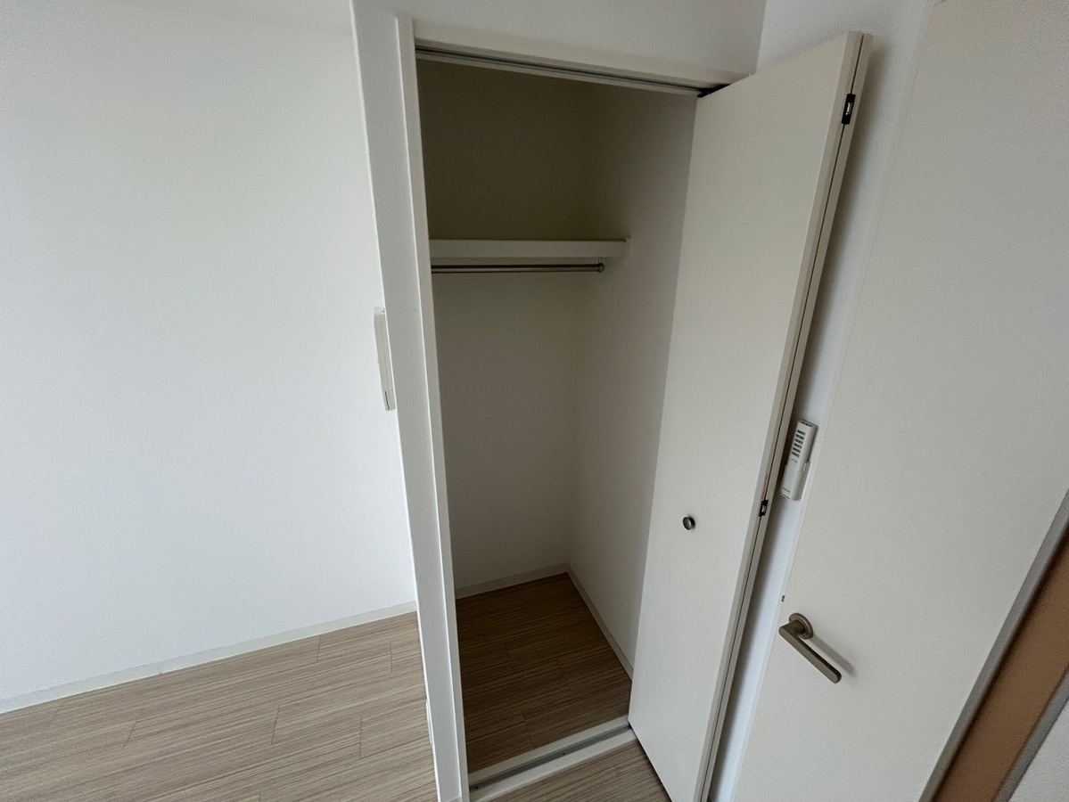 収納 406号室(反転)の写真です 写真17