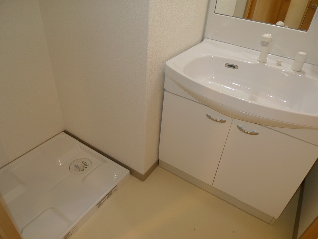洗面所 反転タイプのお部屋です 写真13