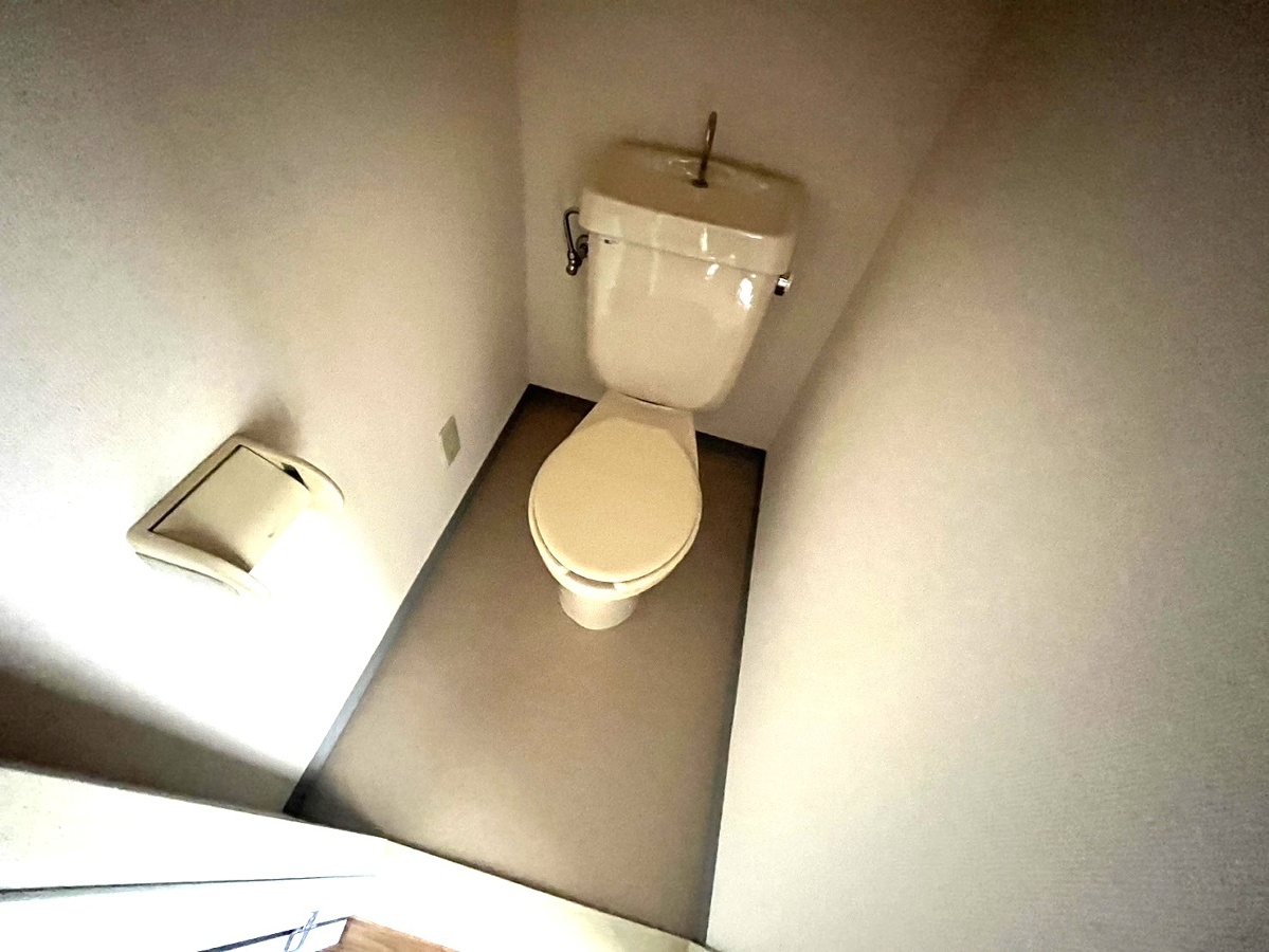 トイレ ※203号室の写真です。 写真18
