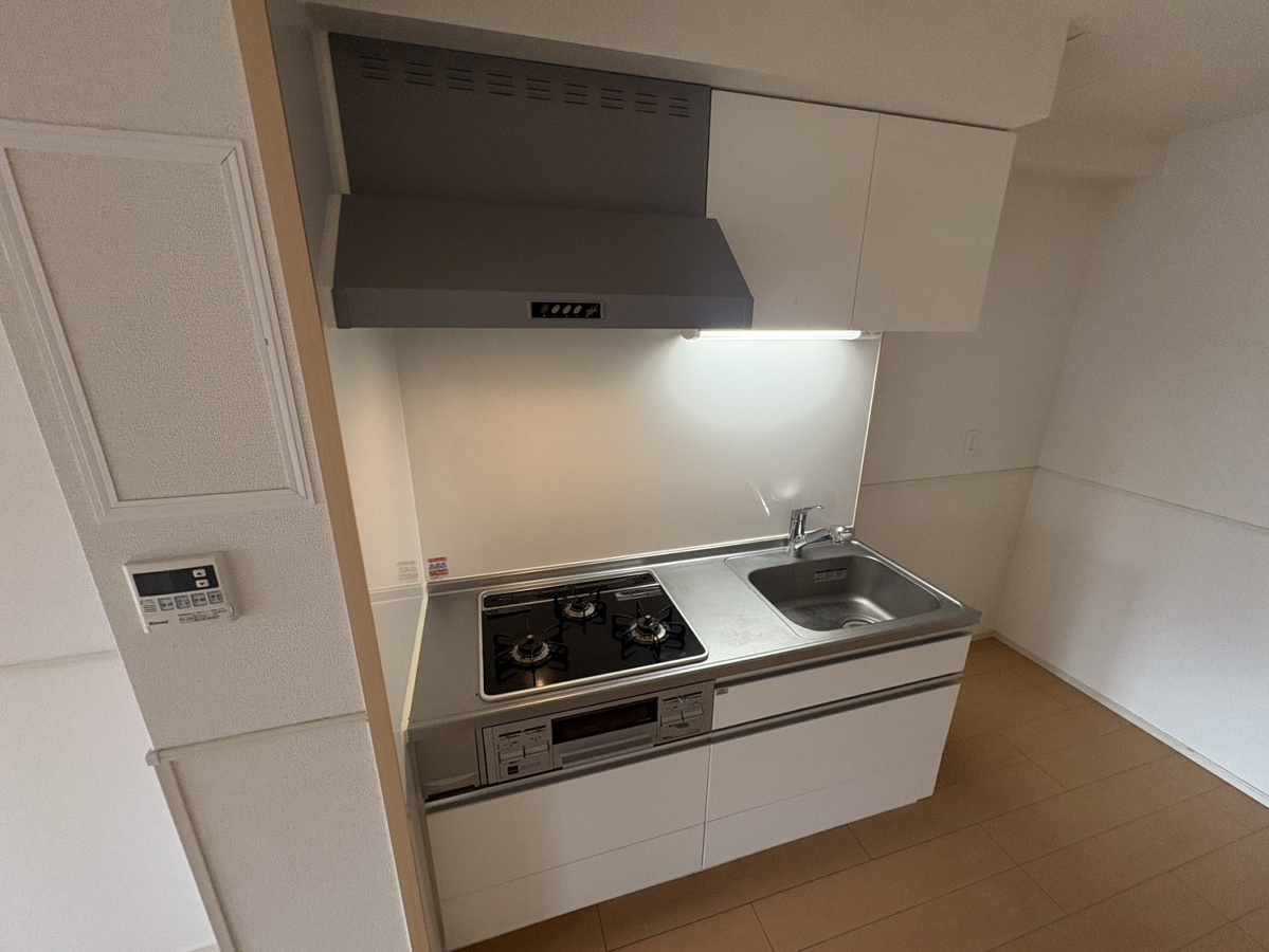 キッチン 302号室の写真です 写真5