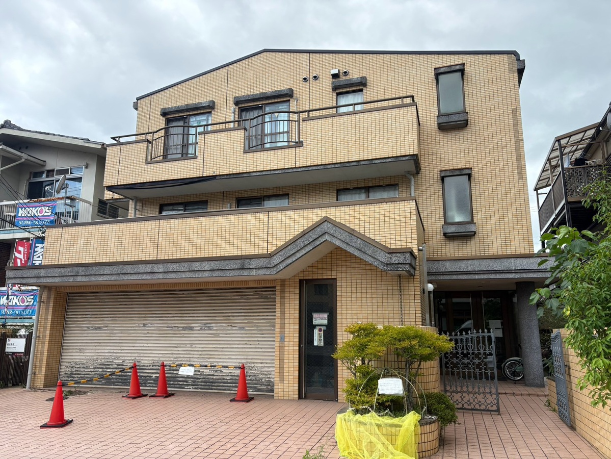 ファースト岩倉