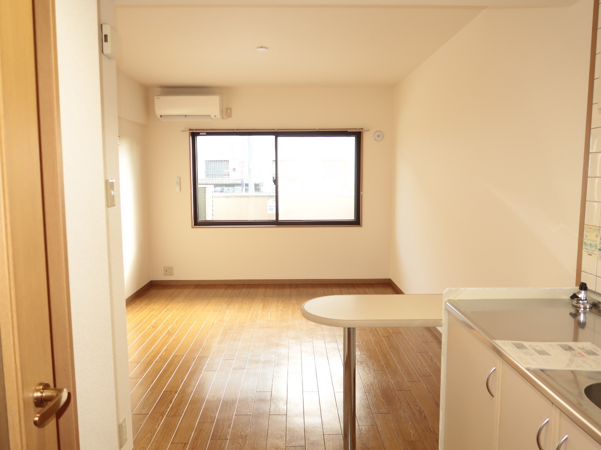 内装 102号室の写真です 写真2