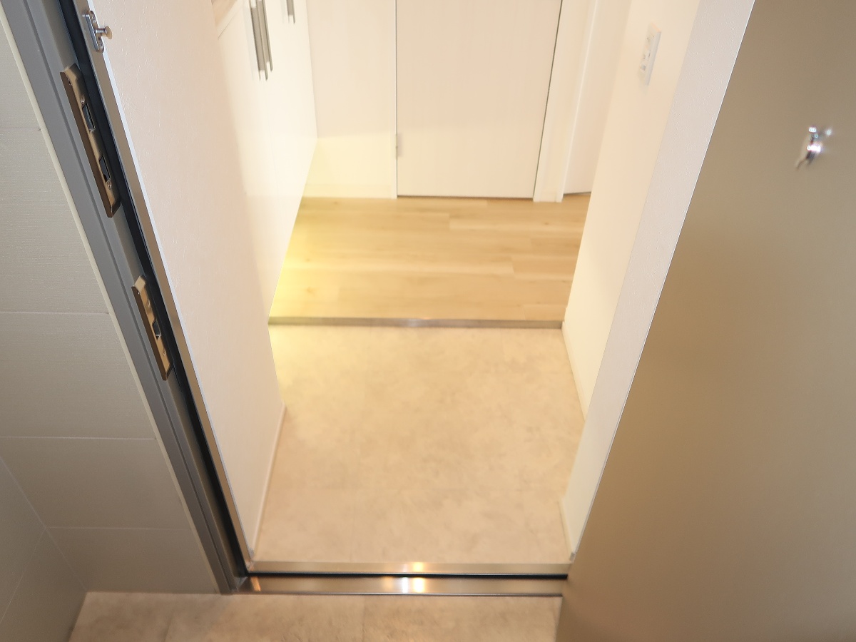 玄関 写真8