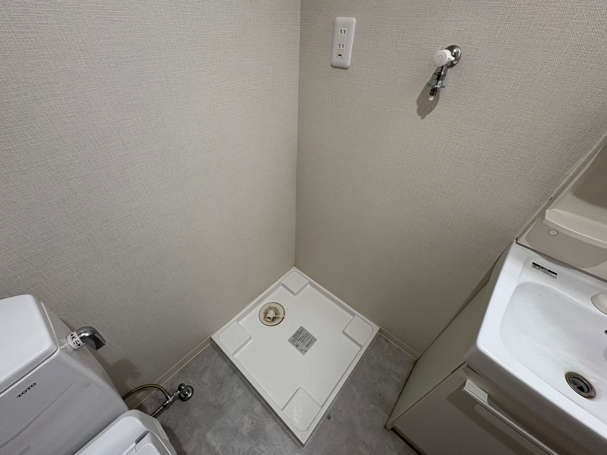 洗面所 303号室の写真です 写真13
