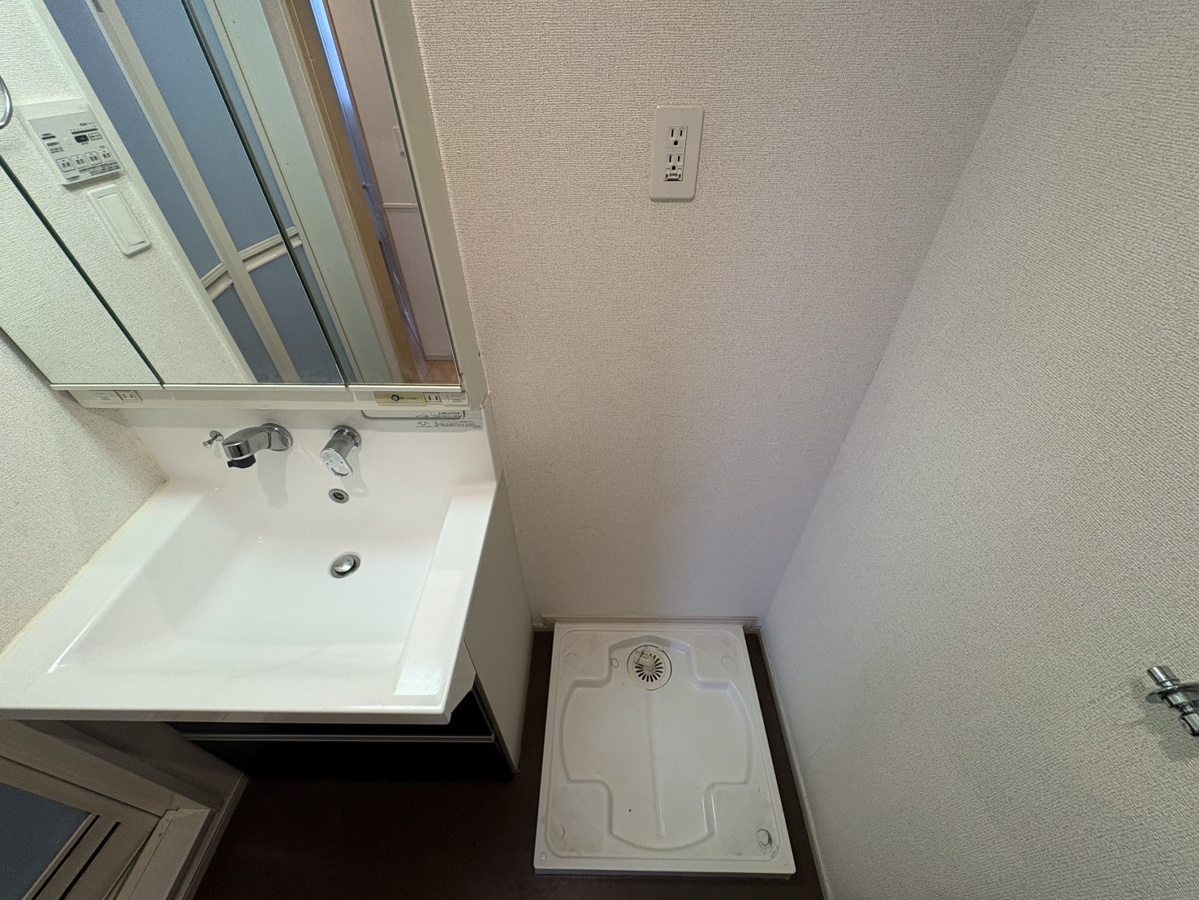 洗面所 302号室の写真です 写真14