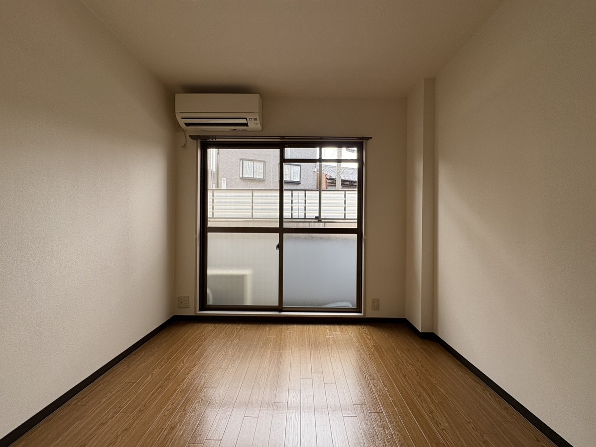 居室 写真8