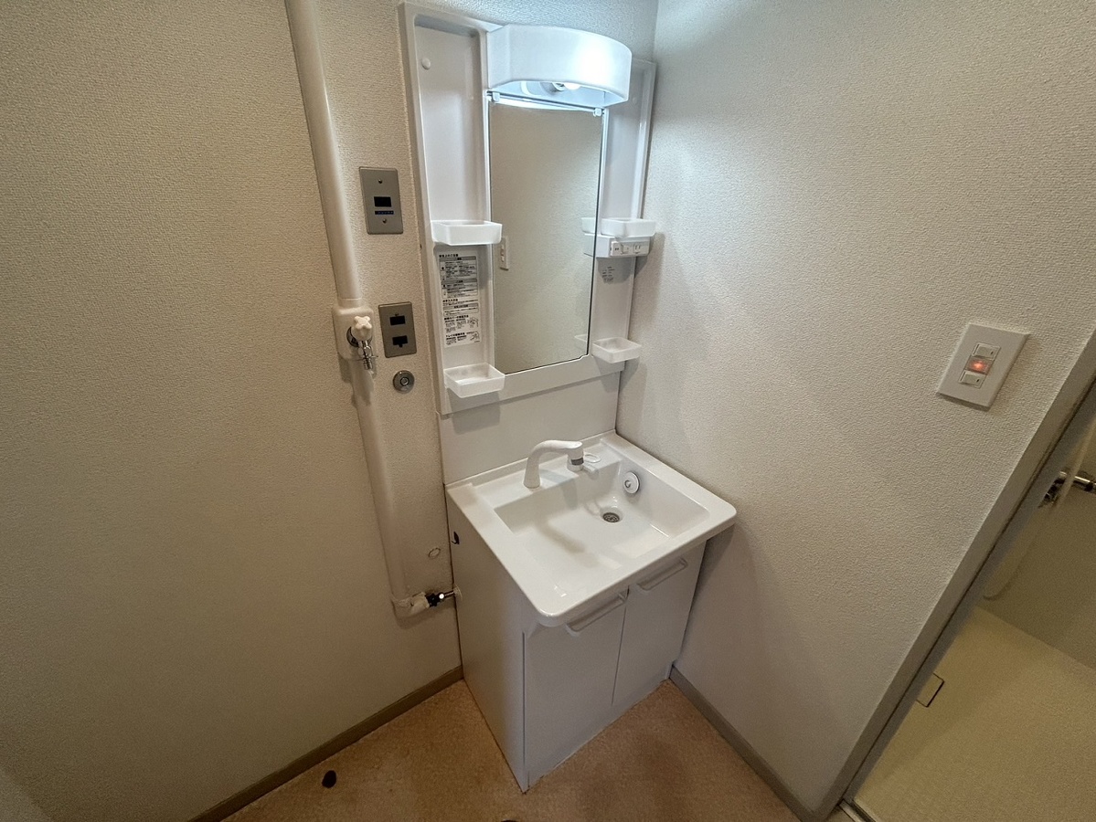 洗面所 ※301号室の写真です。 写真13