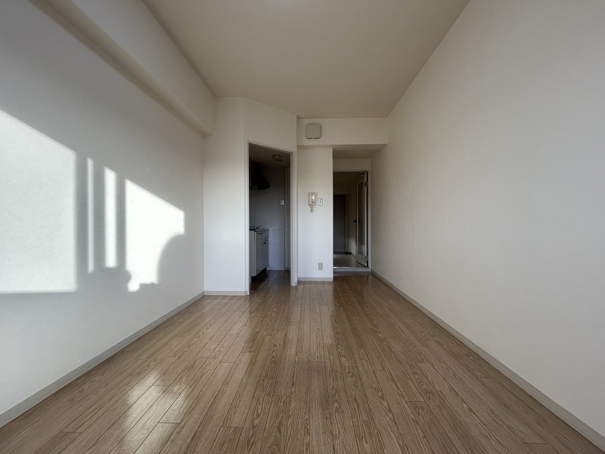 リビング 402号室の写真です 写真3