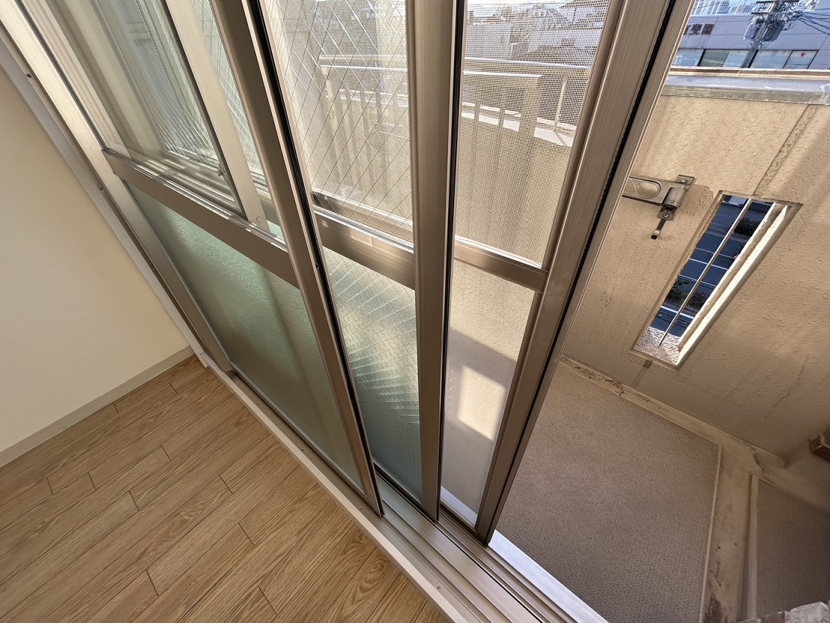 バルコニー・ベランダ 402号室の写真です 写真15