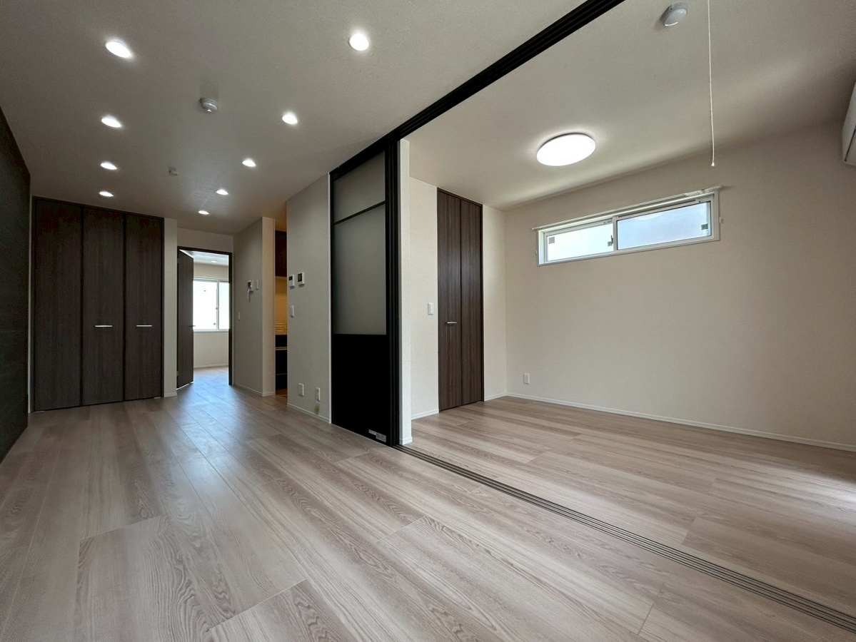 リビング 101号室の写真です 写真3