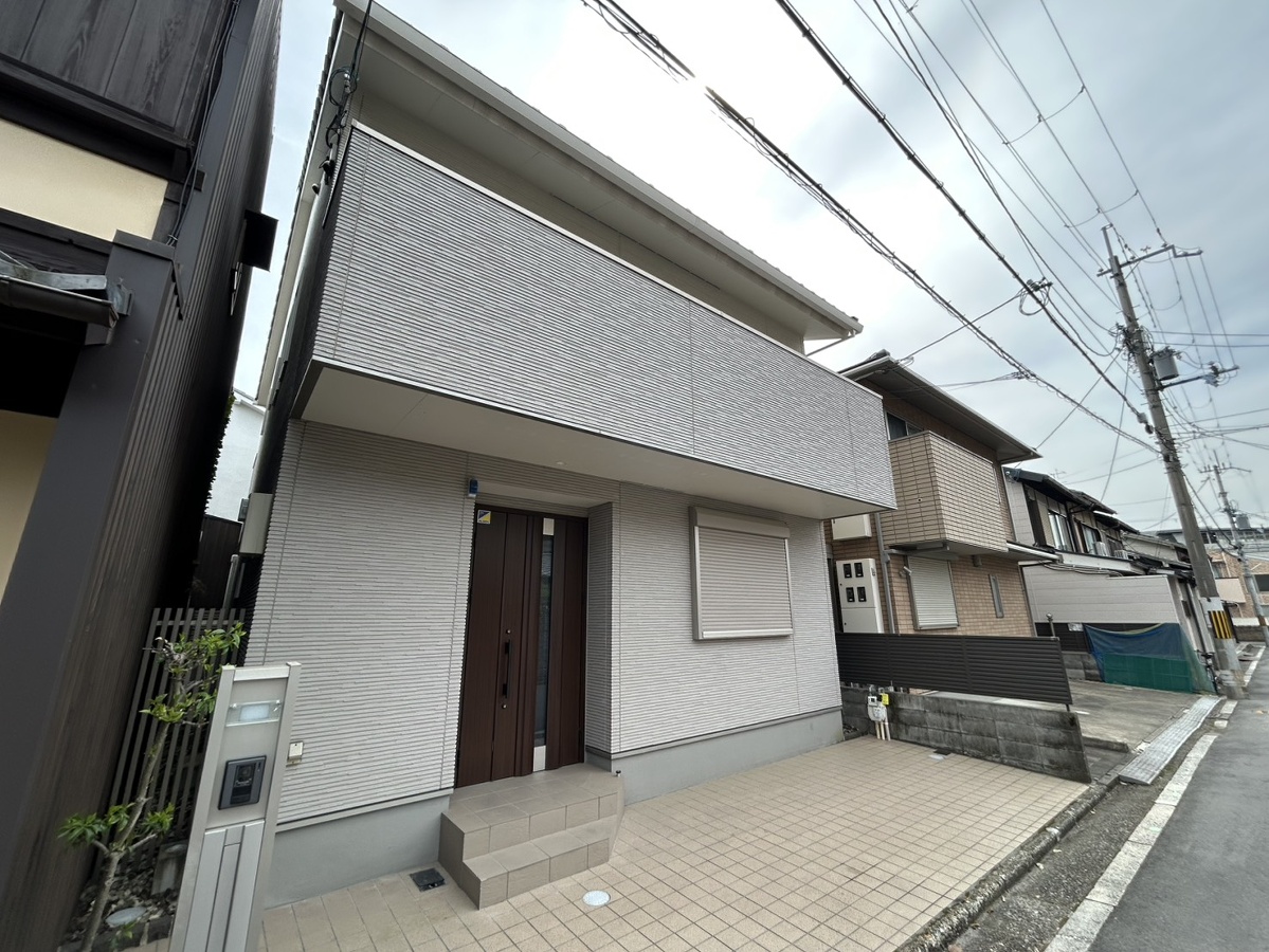 吉田上大路町19-1 貸家