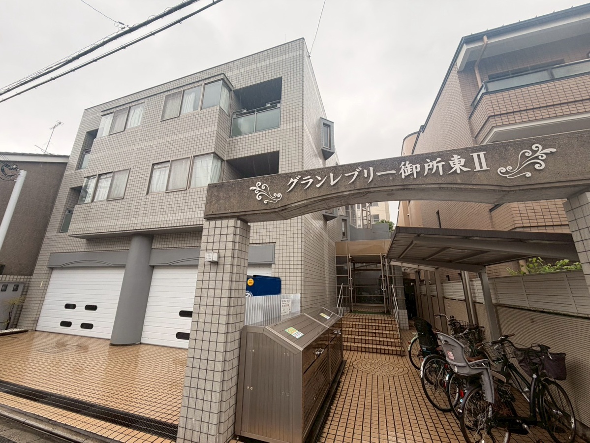 グランレブリー御所東Ⅱ
