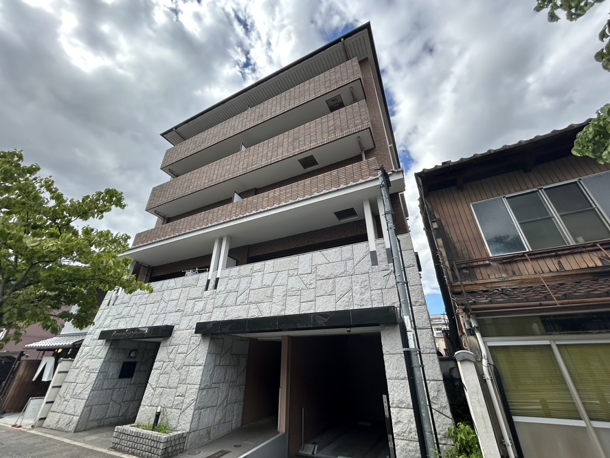 プレサンス京都神宮道