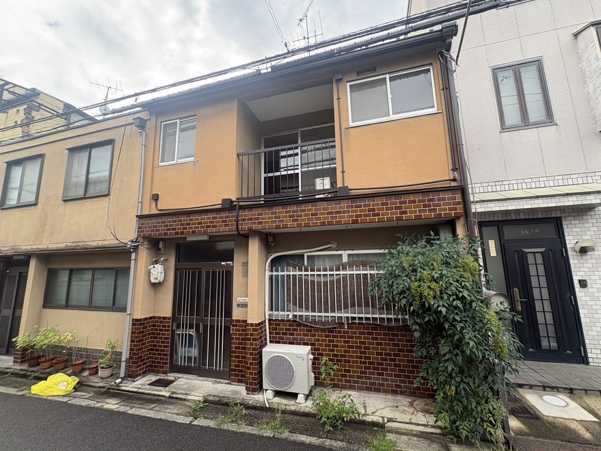 吉田近衛町8-6 貸家