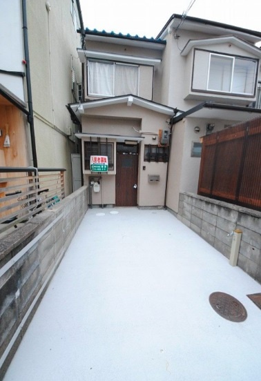 高野泉町11-155 貸家