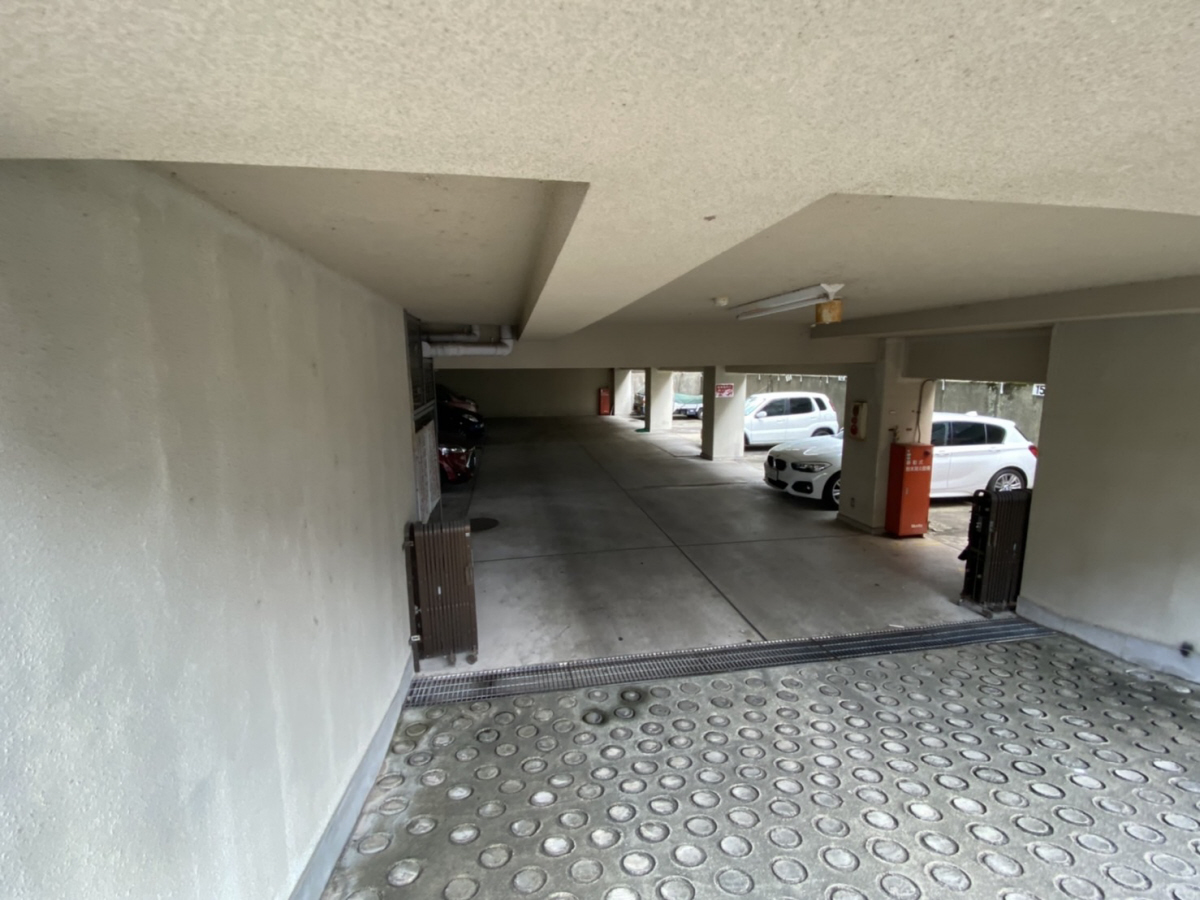 駐車場 写真5
