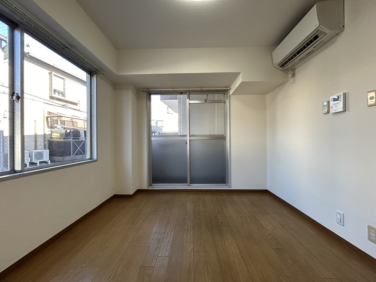 リビング ※写真は205号室 写真3