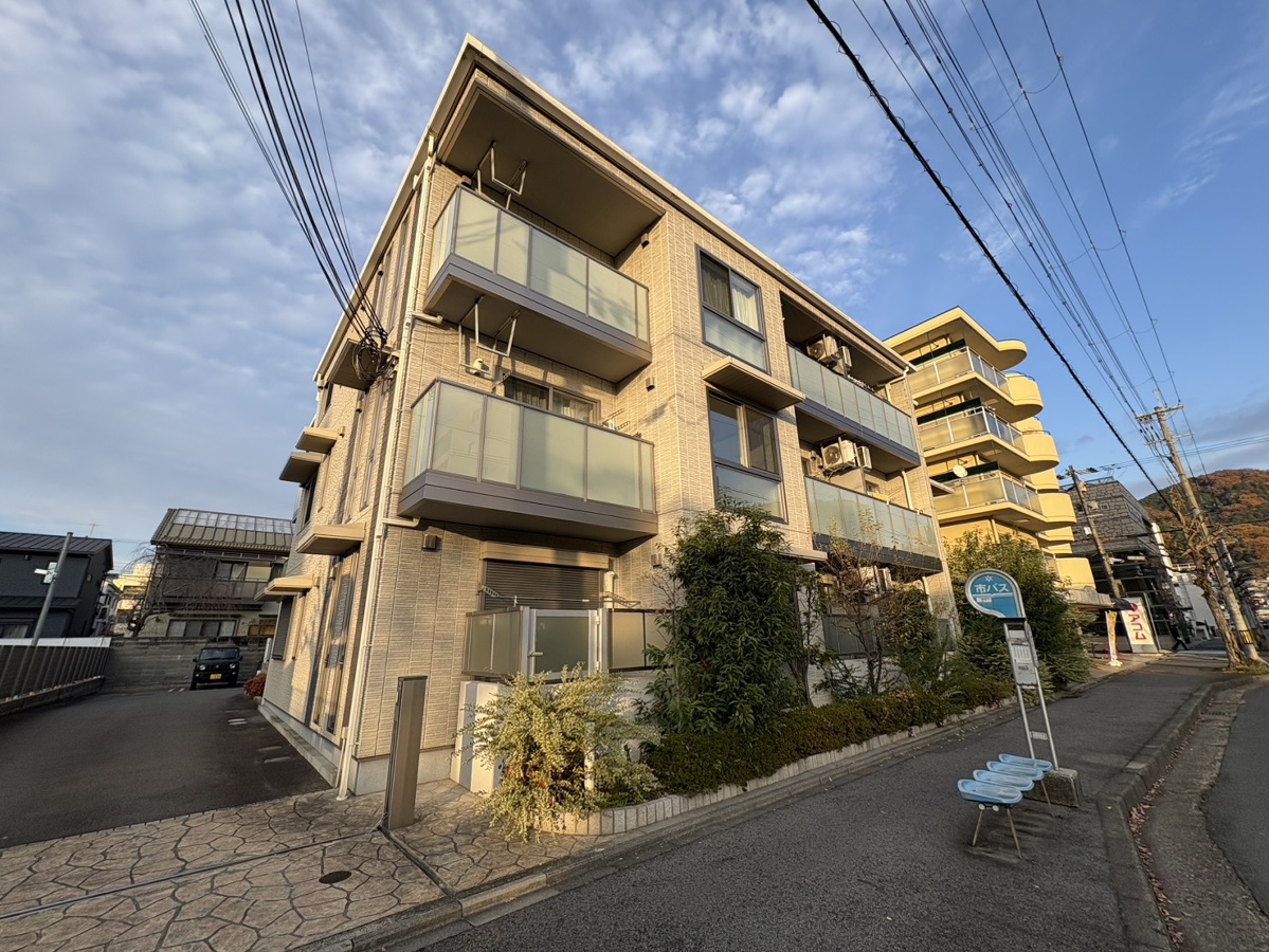 エクラージュ沙羅