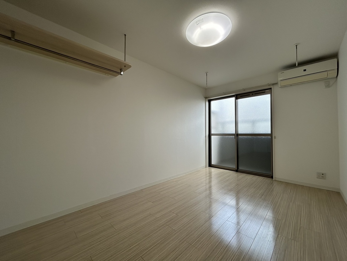 内装 406号室(反転)の写真です 写真2