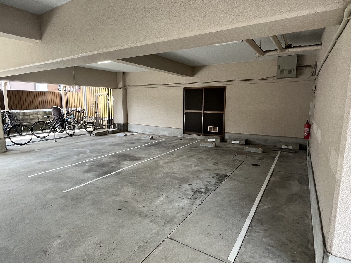 駐車場 写真5
