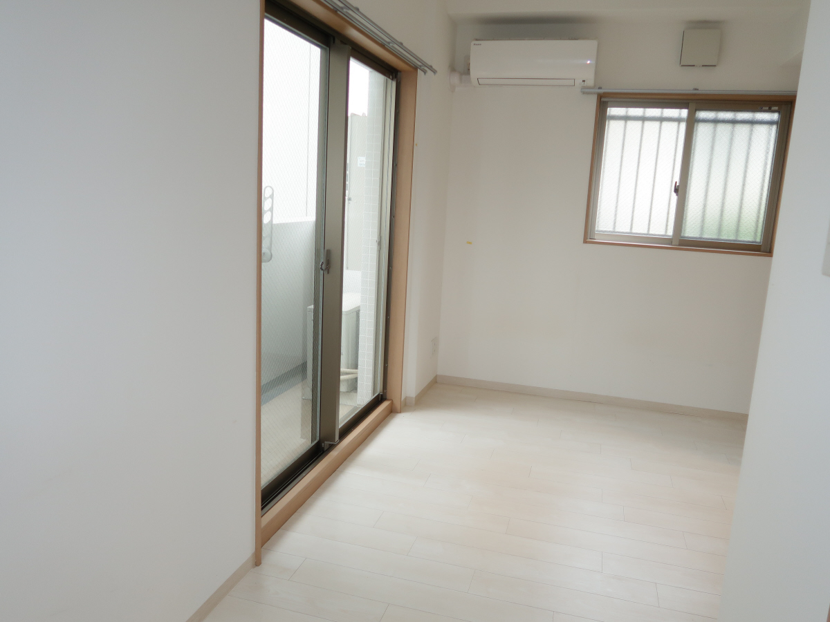 リビング 201号室の写真です 写真3